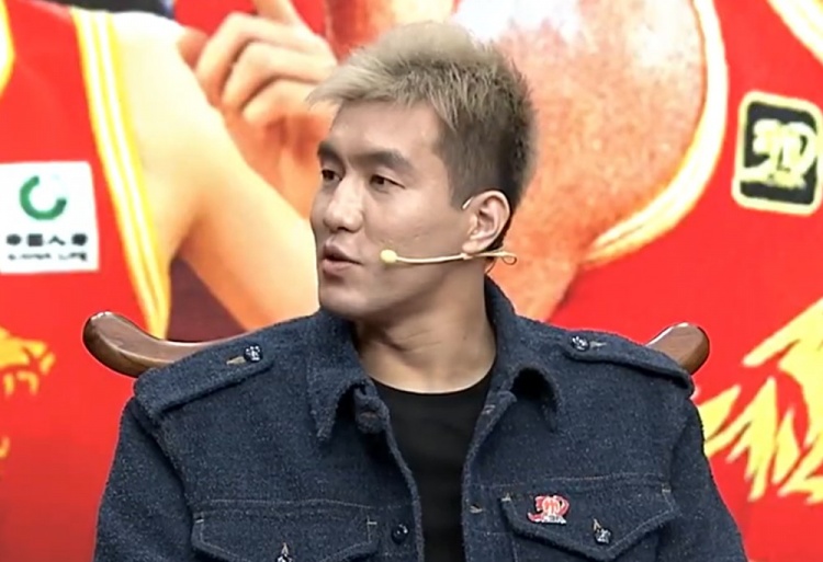 乐鱼体育赛事直播-郭艾伦：两队带来了精彩比赛 祝福北京&amp;恭喜广厦 我解说怎么样