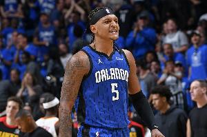 足球直播-进可攻退可守！班凯罗合同有机会提升至5年2.87亿 且包含球员选项