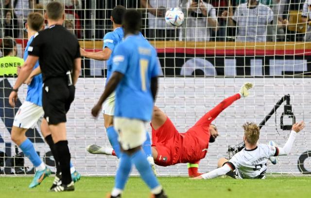 乐鱼直播入口-梁熙明：锻炼新人？惨败的意大利有几块料能练？