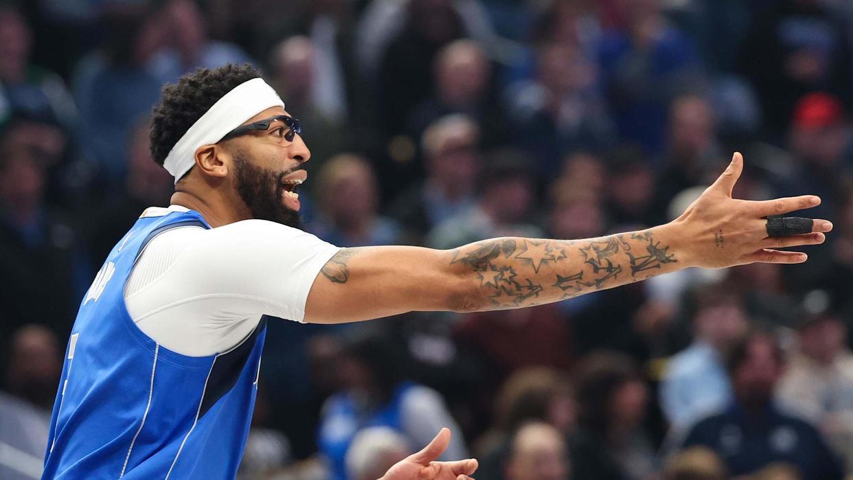 体育平台-浓眉交易掀连锁反应！勇士2030年选秀权卷入，普尔旧交易添新剧情